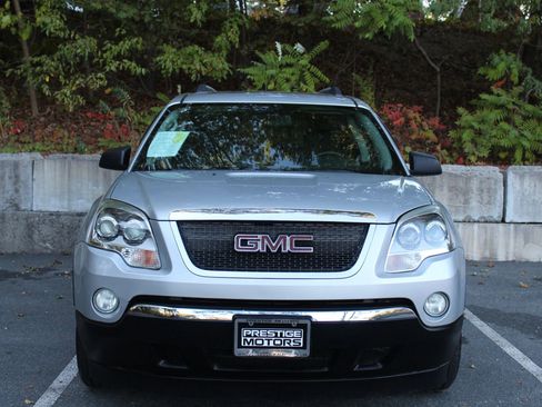 Used 2010 GMC Acadia SLE image 3
