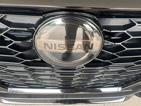 Used 2023 Nissan Sentra SR w/ Midnight Edition Package FWD image 28