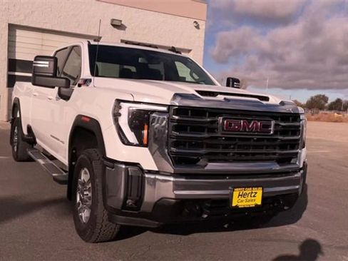 Used 2024 GMC Sierra 3500 SLE image 4