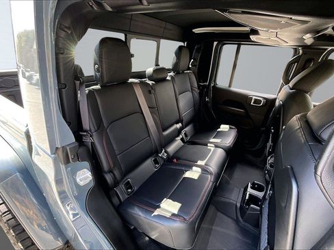 New 2026 Jeep Gladiator Rubicon AWD/4WD image 9