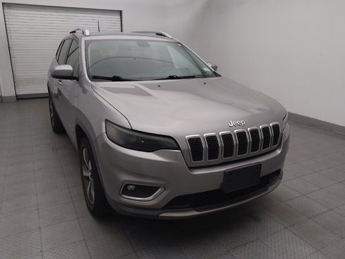 Used 2019 Jeep Cherokee Limited AWD/4WD image 14