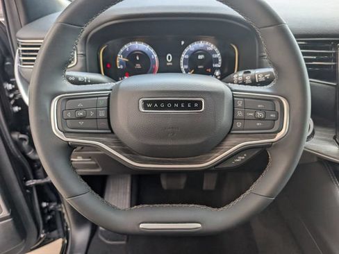 Used 2024 Jeep Wagoneer Series III AWD/4WD image 12