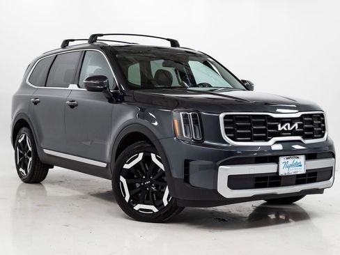 Certified 2024 Kia Telluride S w/ S Sunroof Package AWD/4WD image 6