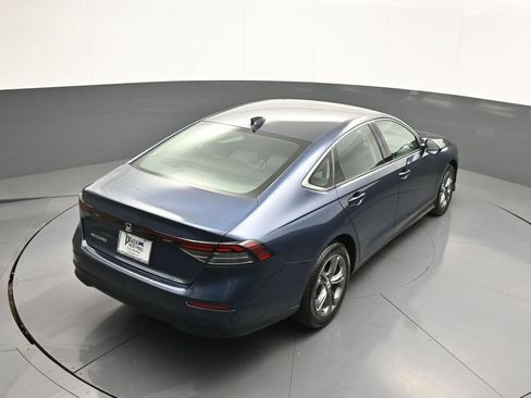 Used 2023 Honda Accord EX image 37