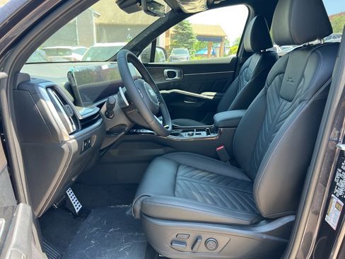 New 2025 Kia Sorento SX Prestige image 9