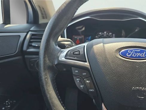 Used 2017 Ford Fusion Titanium FWD image 24