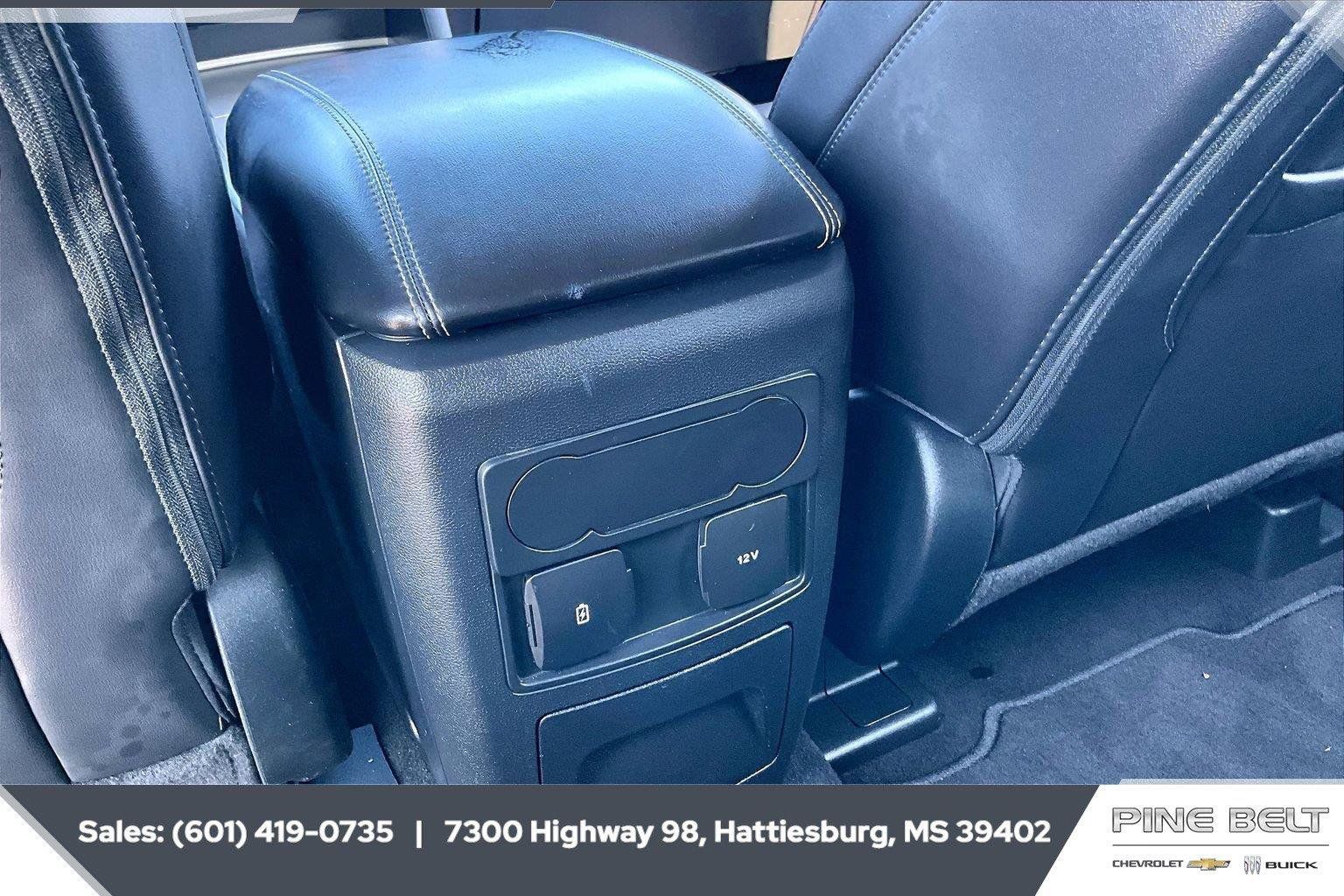 Used 2023 Ford Explorer XLT w/ Equipment Group 202A AWD/4WD image 25