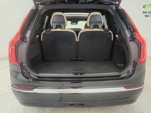 Used 2026 Volvo XC90 B5 Plus w/ Protection Package AWD/4WD image 27