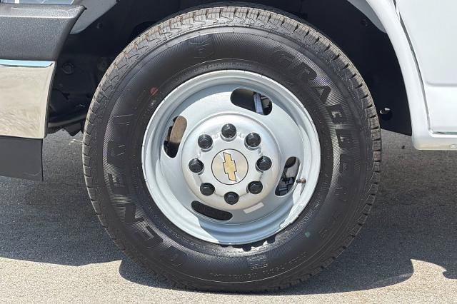 New 2026 Chevrolet Express 3500 w/ Power Convenience Package RWD image 29