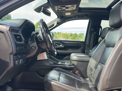 Used 2021 Chevrolet Tahoe LT w/ LT Signature Package AWD/4WD image 6