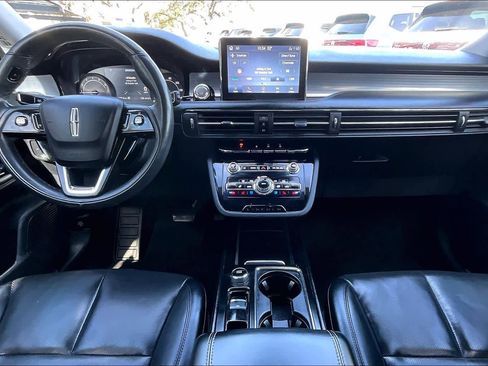 Used 2021 Lincoln Corsair Standard w/ Equipment Group 101A image 15