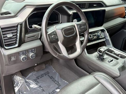 Used 2023 GMC Sierra 1500 Denali AWD/4WD image 4