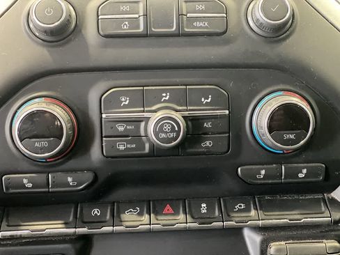 Used 2020 Chevrolet Silverado 1500 LT w/ Convenience Package AWD/4WD image 19