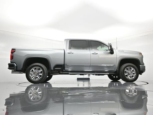New 2026 Chevrolet Silverado 2500 High Country w/ High Country Premium Package AWD/4WD image 42