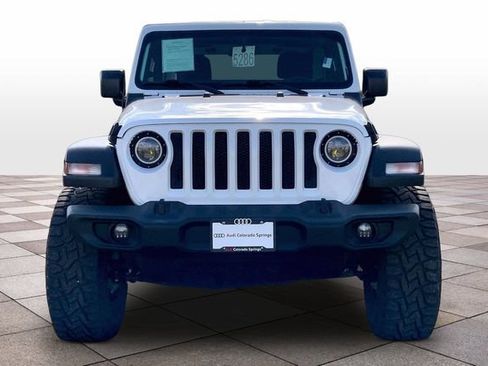 Used 2018 Jeep Wrangler Sport AWD/4WD image 3