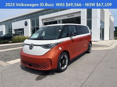 New 2025 Volkswagen ID. Buzz Pro S Plus