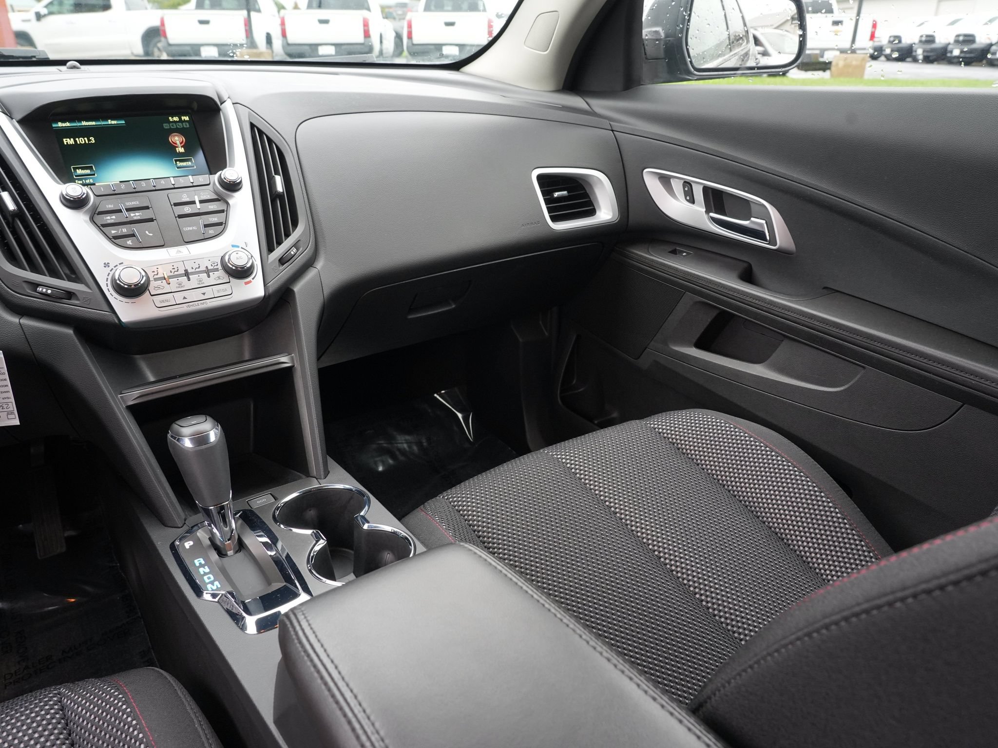 Used 2017 Chevrolet Equinox LS AWD/4WD image 24