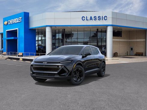 New 2026 Chevrolet Equinox EV LT w/ Comfort Package image 8