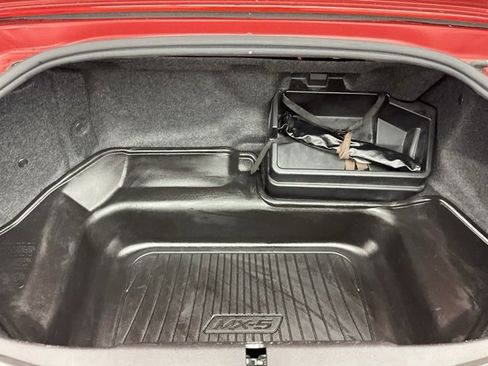 Used 2017 MAZDA MX-5 Miata RF Grand Touring image 18