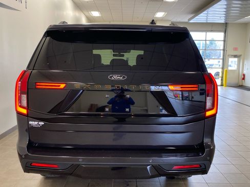 New 2025 Ford Expedition Tremor image 6