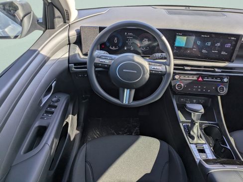 New 2026 Hyundai Tucson SEL FWD image 18