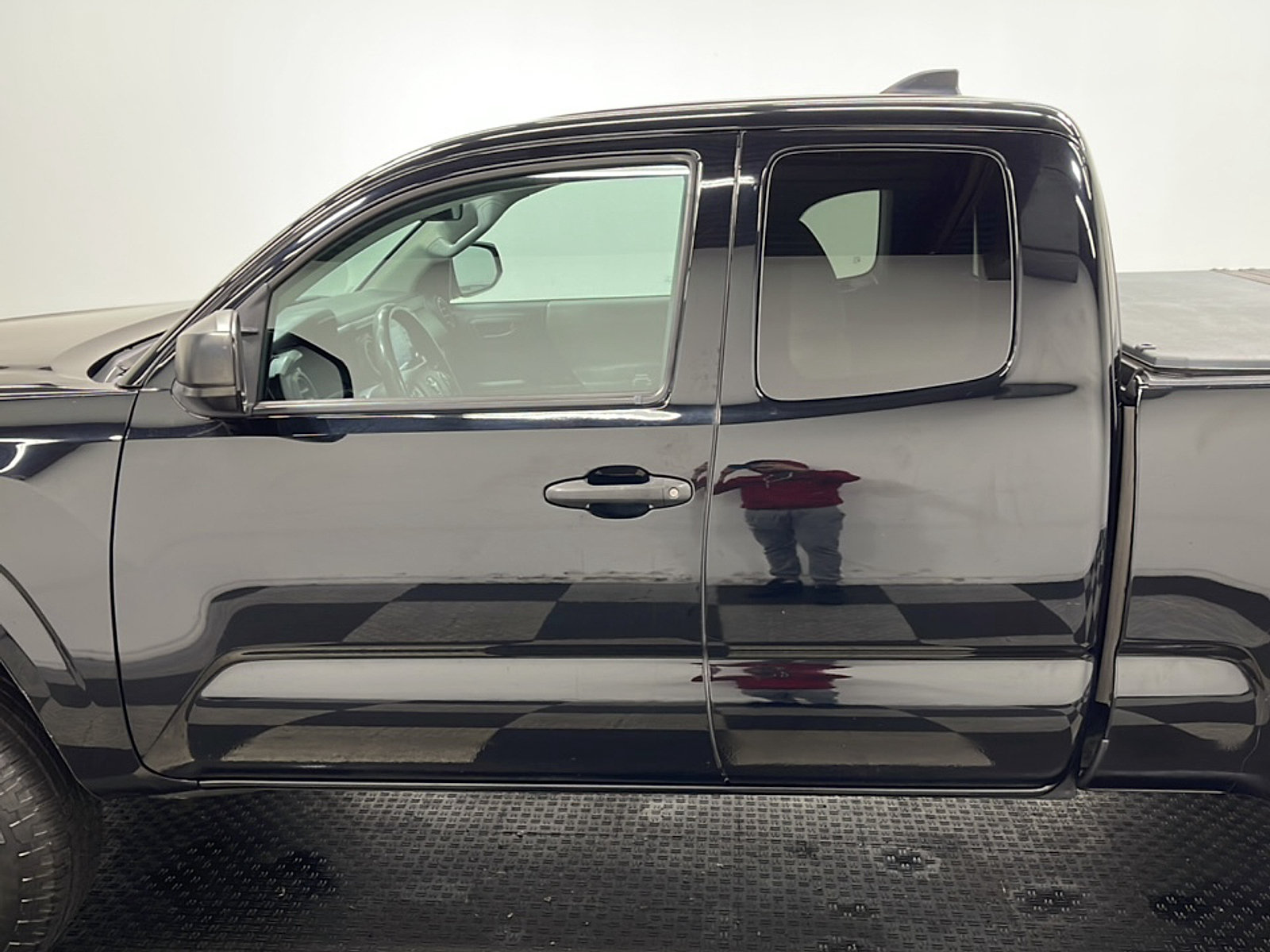 Used 2021 Toyota Tacoma SR AWD/4WD image 14