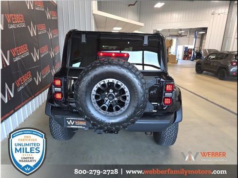 New 2025 Ford Bronco Raptor image 9