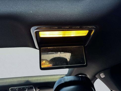 Used 2019 Mercedes-Benz S 560 4MATIC Sedan image 38