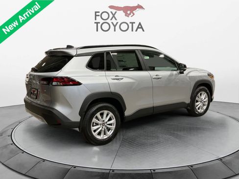 New 2026 Toyota Corolla Cross LE FWD image 5