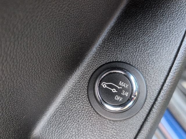 Used 2022 Chevrolet Traverse LT FWD image 20