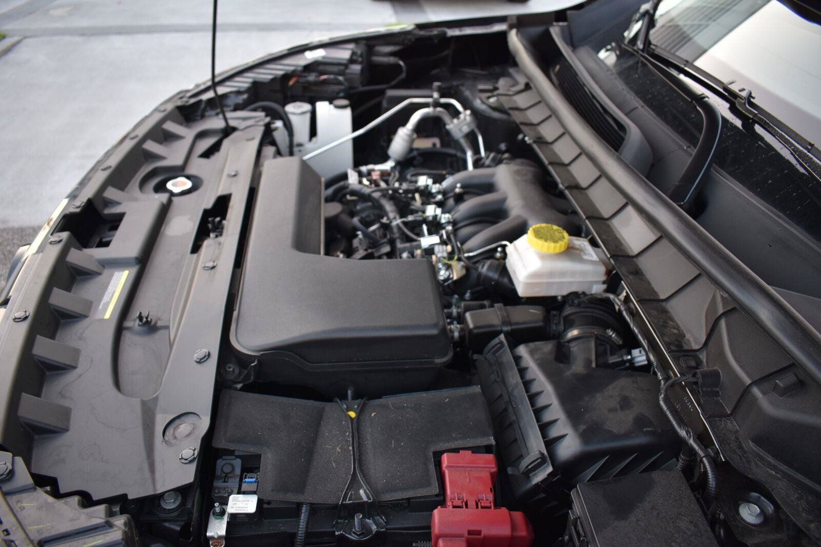 Used 2025 Nissan Pathfinder Platinum w/ Black Appearance Package FWD image 25