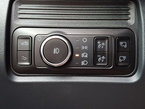 Used 2025 Ford F250 Platinum AWD/4WD image 31