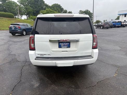 Used 2019 GMC Yukon XL Denali AWD/4WD image 6