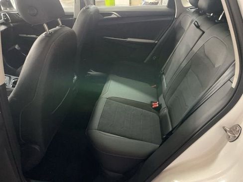 New 2026 Volkswagen Taos SE AWD/4WD image 12