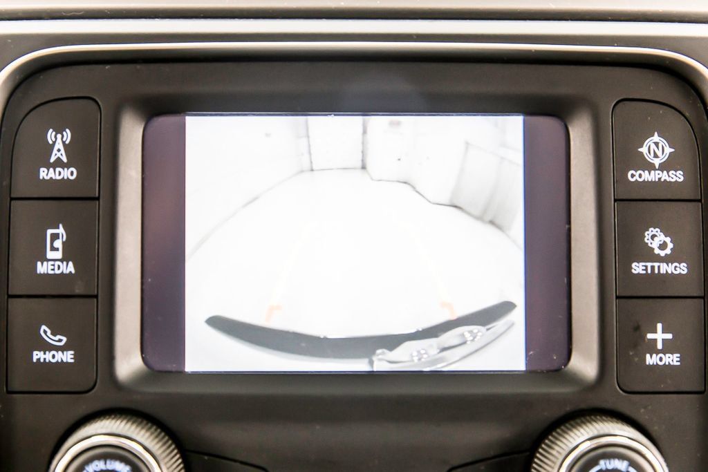 Used 2022 RAM 1500 Classic SLT RWD image 16