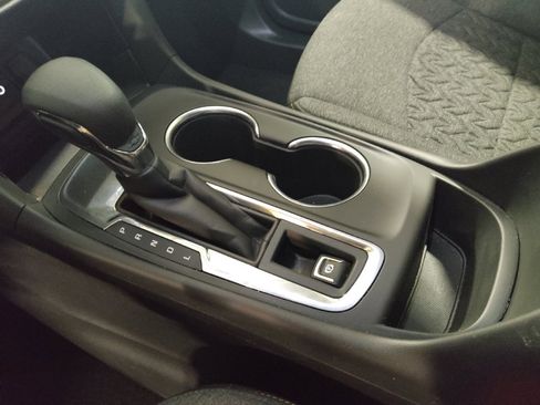 Used 2023 Chevrolet Equinox LT image 26