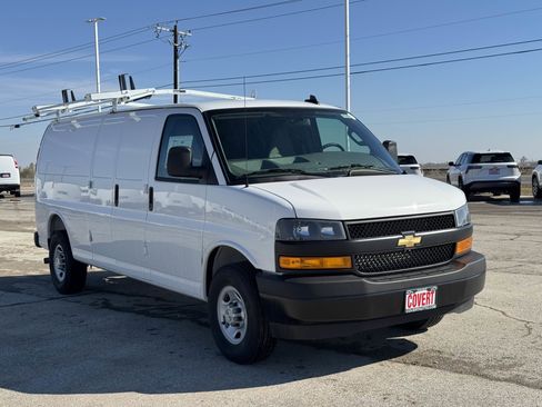 New 2026 Chevrolet Express 2500 1WT image 4
