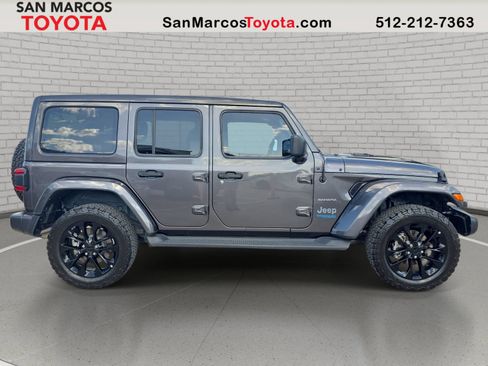 Used 2021 Jeep Wrangler Unlimited Sahara AWD/4WD image 5