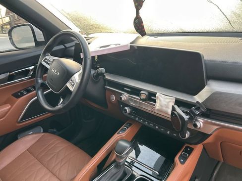 Used 2023 Kia Telluride EX X-Line image 10