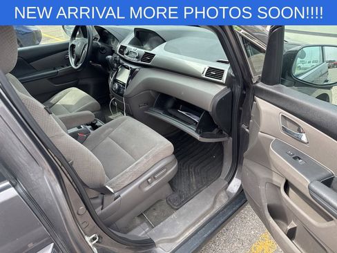 Used 2015 Honda Odyssey EX image 13