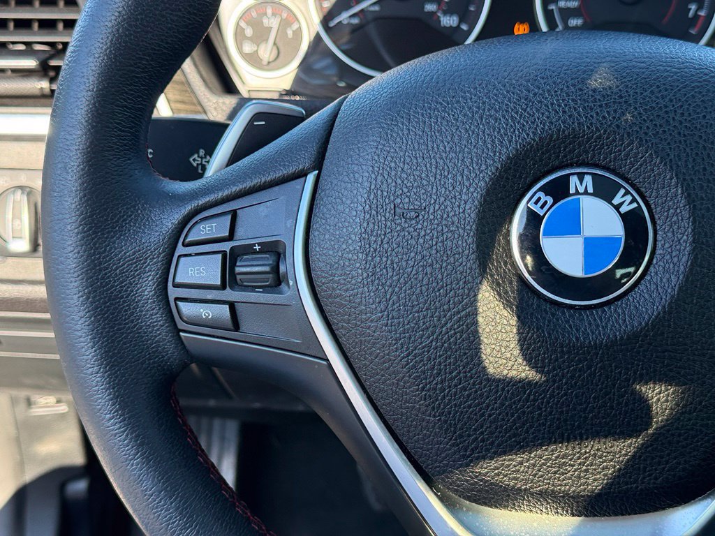 Used 2018 BMW 330i xDrive Sedan AWD/4WD image 15