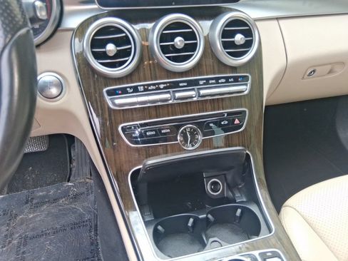 Used 2016 Mercedes-Benz C 300 Sedan image 11