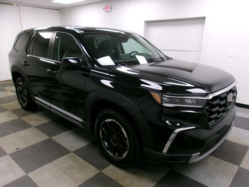 Used 2025 Honda Pilot EX-L image 14