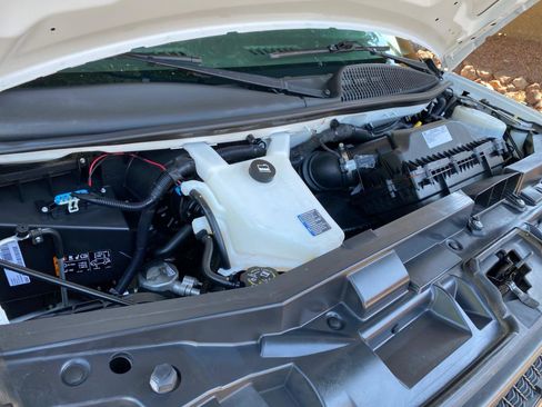 Used 2021 Chevrolet Express 2500 RWD image 13