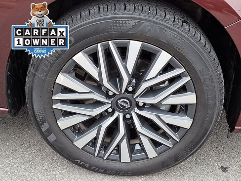 Used 2024 Nissan Altima 2.5 SV AWD/4WD image 10