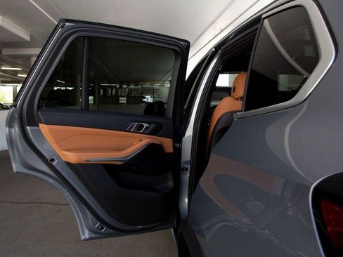 Used 2026 BMW X5 sDrive40i w/ Parking Assistance Package image 19