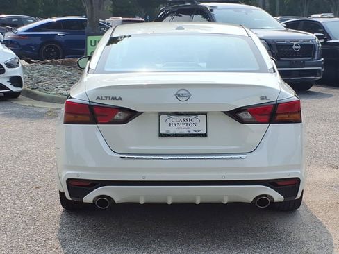 Used 2023 Nissan Altima 2.5 SL FWD image 9