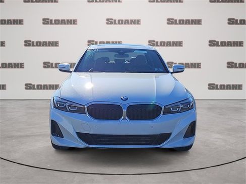 Certified 2025 BMW 330i xDrive Sedan w/ Convenience Package image 8