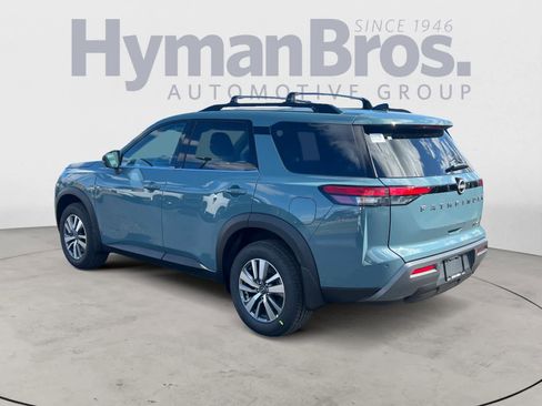 New 2026 Nissan Pathfinder SL image 6