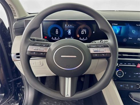 Used 2025 Hyundai Tucson SEL image 15